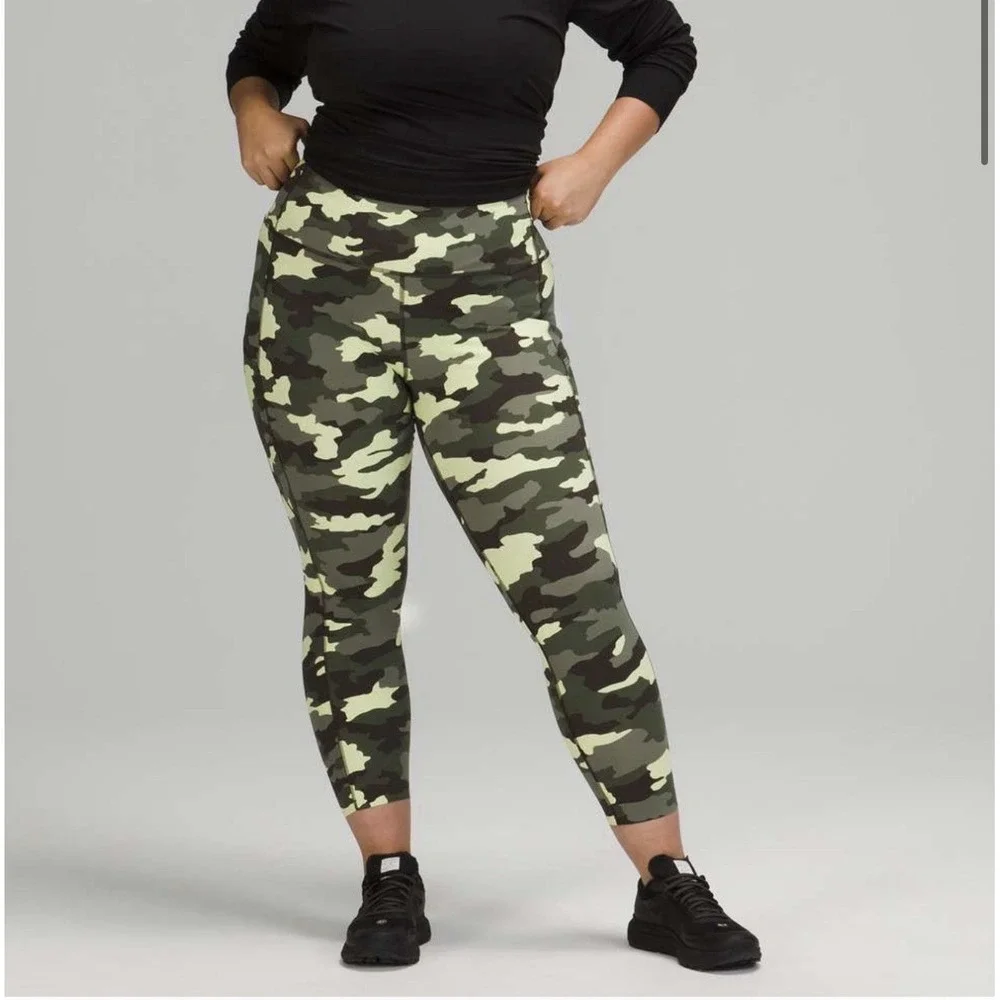 Lululemon Fast and Free Tight 25